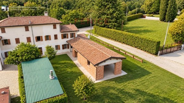 casa indipendente in vendita a Nervesa della Battaglia in zona Sovilla