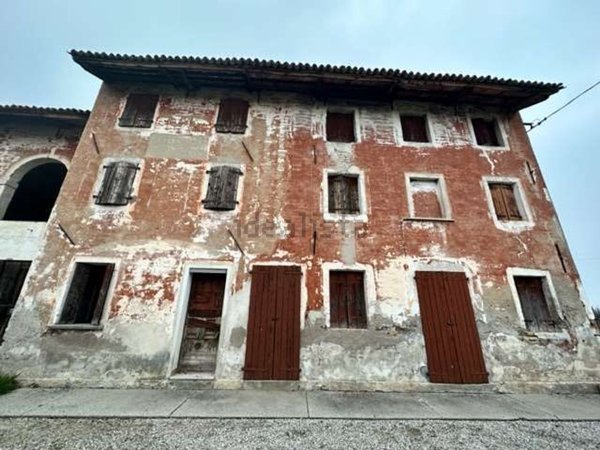 casale in vendita ad Oderzo in zona Piavon