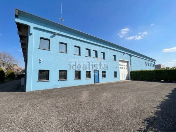 locale di sgombero in vendita ad Oderzo in zona Camino