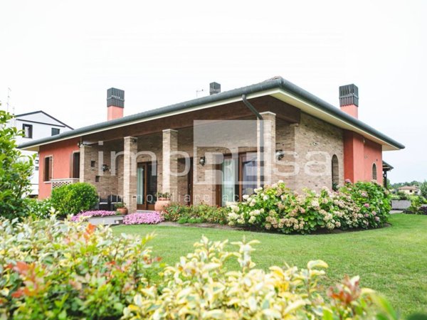 casa indipendente in vendita ad Oderzo in zona Colfrancui