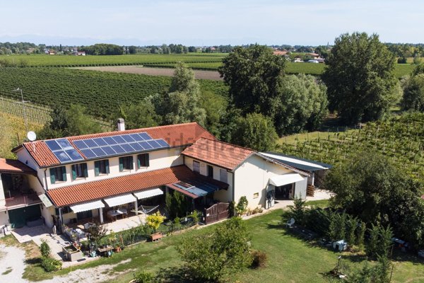 casa indipendente in vendita ad Oderzo in zona Rustignè