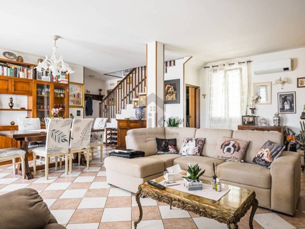 casa indipendente in vendita ad Oderzo in zona Rustignè
