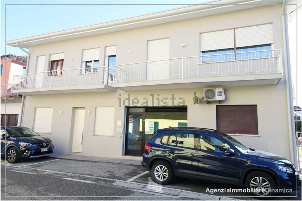 negozio in vendita ad Ormelle in zona Roncadelle