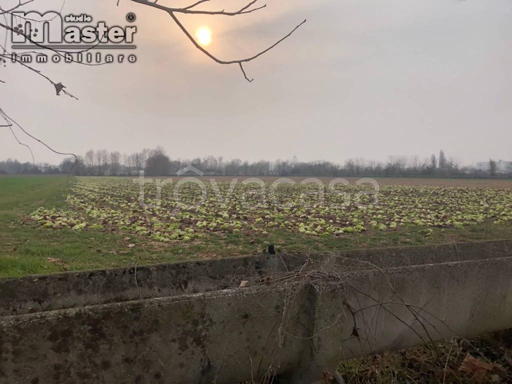 terreno edificabile in vendita a Paese