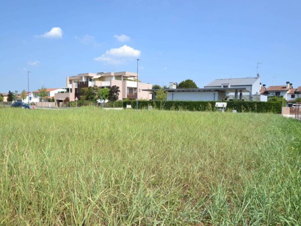 negozio in vendita a Paese