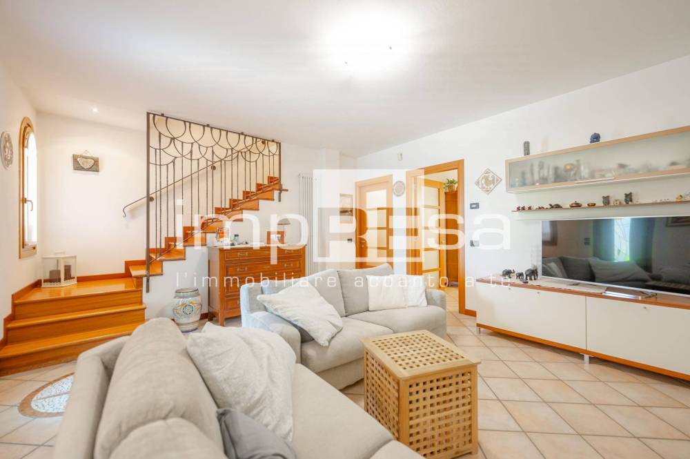 casa indipendente in vendita a Paese in zona Porcellengo