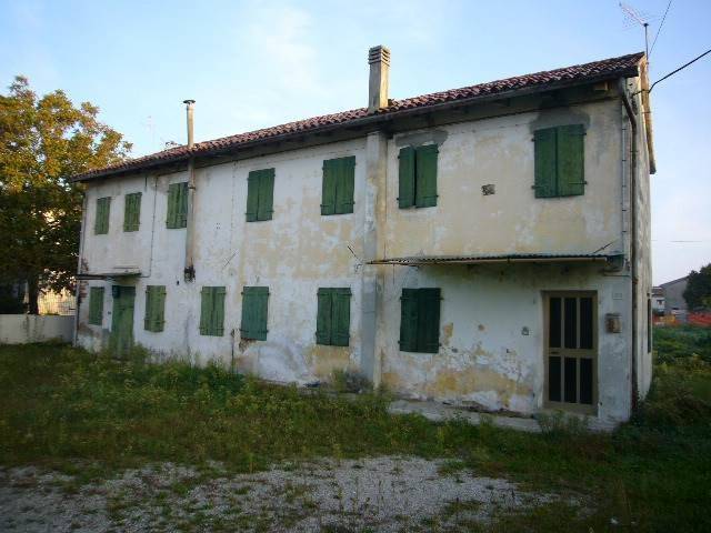 terreno edificabile in vendita a Paese