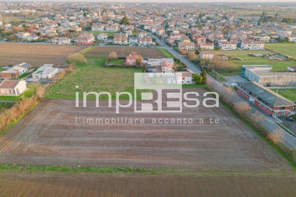 casa indipendente in vendita a Paese in zona Castagnole