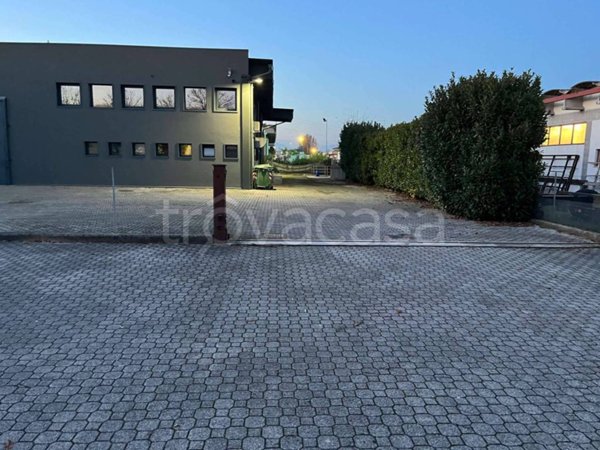 terreno edificabile in vendita a Paese in zona Padernello