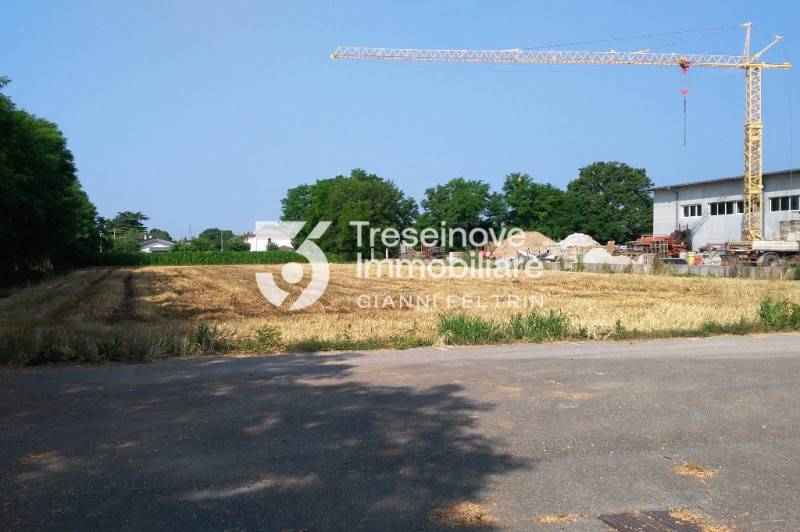 terreno edificabile in vendita a Paese in zona Castagnole