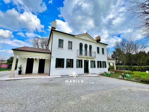 casa indipendente in vendita a Paese in zona Postioma