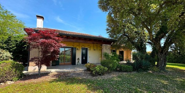 casa indipendente in vendita a Paese