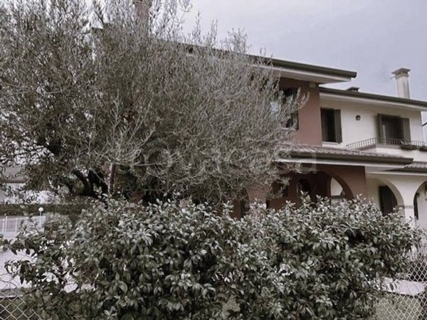 casa indipendente in vendita a Paese in zona Porcellengo