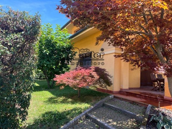 casa indipendente in vendita a Paese