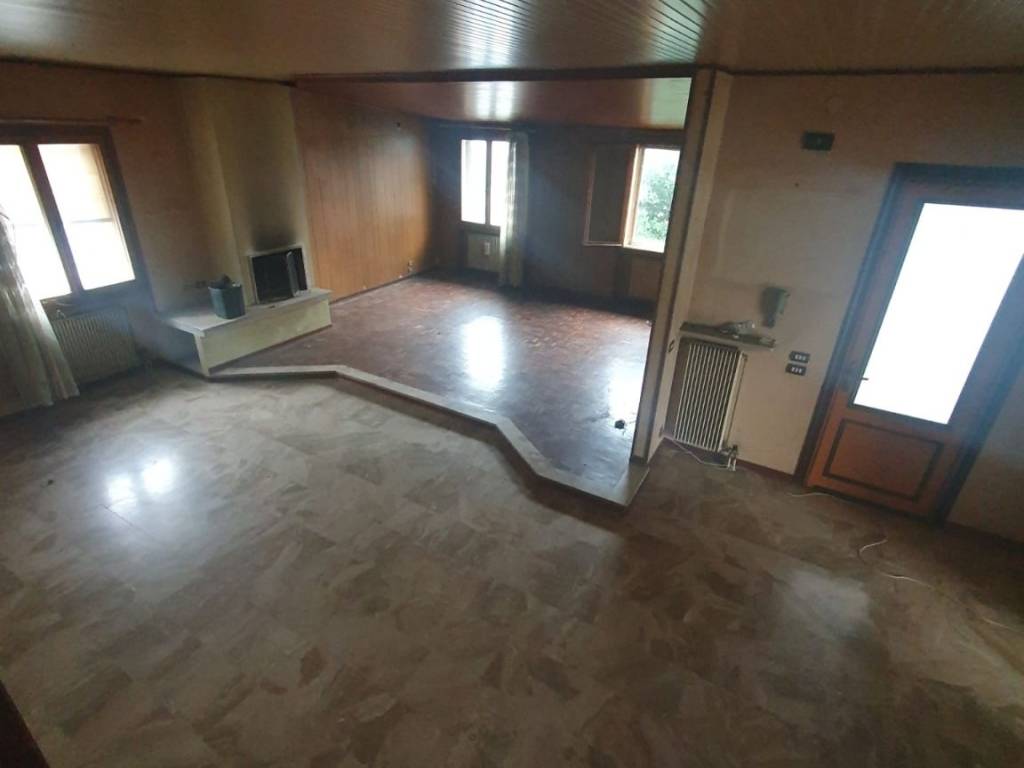 casa indipendente in vendita a Paese