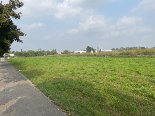 casa indipendente in vendita a Paese in zona Padernello