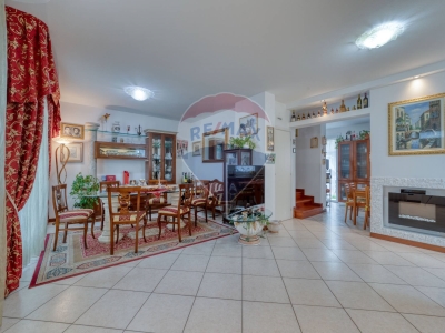 casa indipendente in vendita a Paese