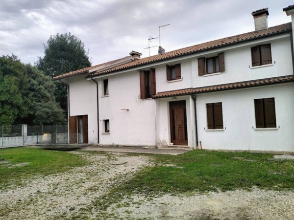 casa indipendente in vendita a Paese in zona Postioma
