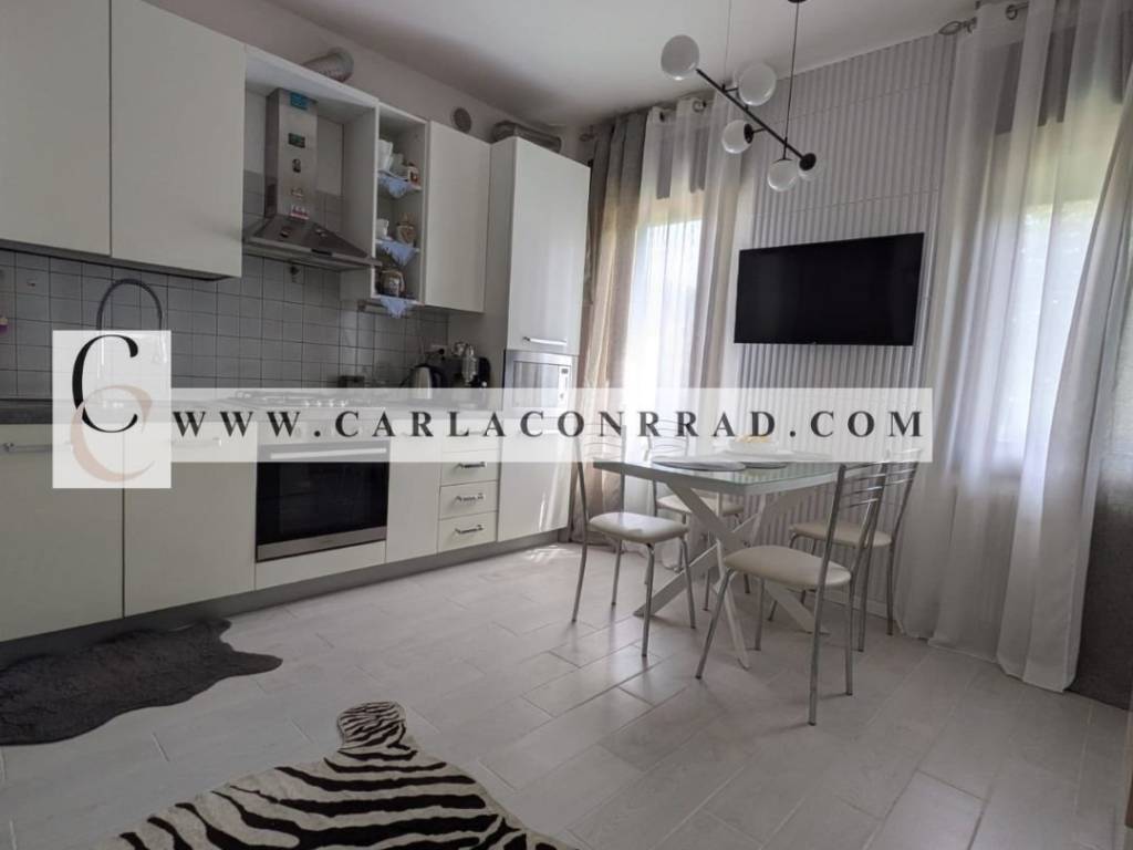 appartamento in vendita a Paese in zona Castagnole