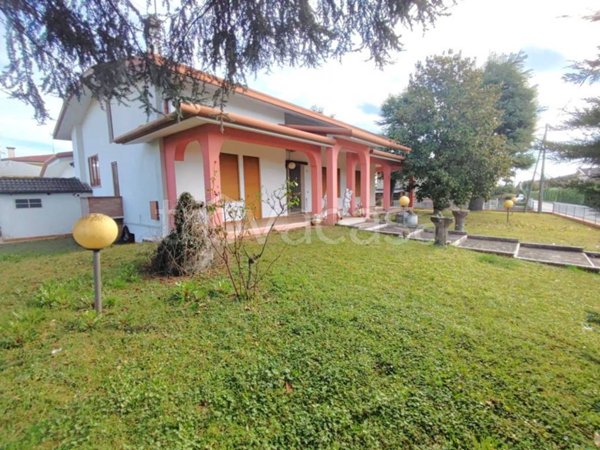 casa indipendente in vendita a Paese