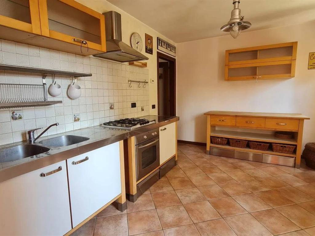 casa indipendente in vendita a Paese in zona Castagnole