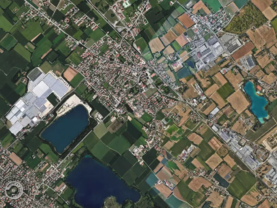 terreno edificabile in vendita a Paese in zona Castagnole