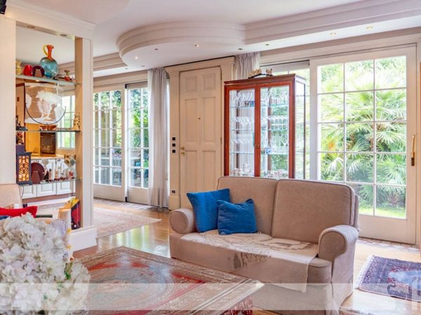 casa indipendente in vendita a Paese in zona Castagnole