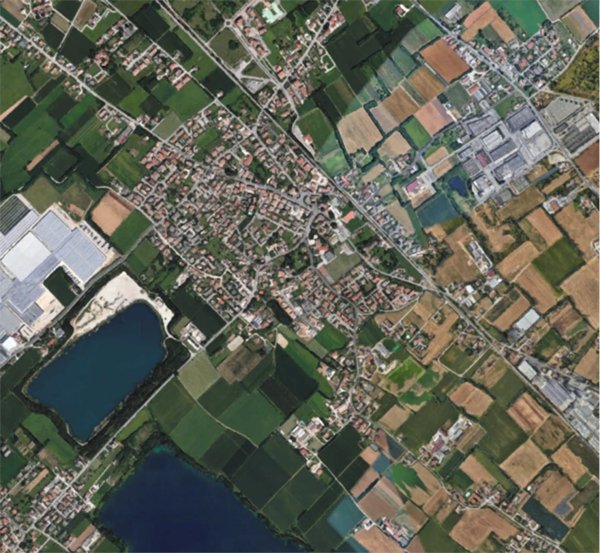 terreno edificabile in vendita a Paese in zona Castagnole