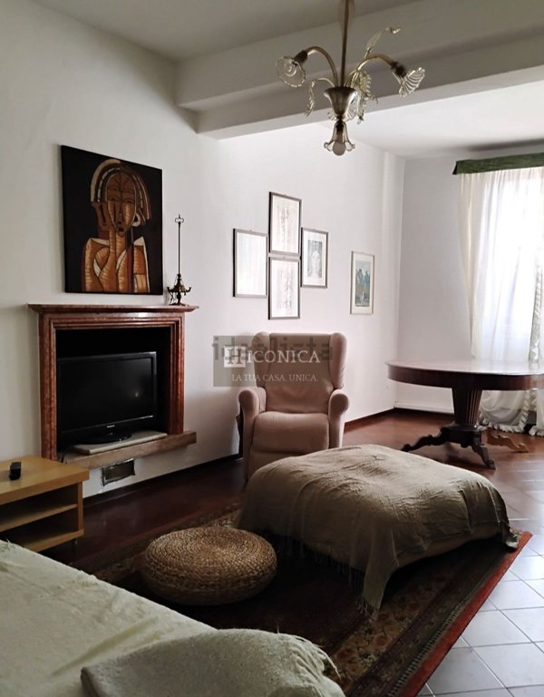 casa indipendente in vendita a Paese in zona Castagnole