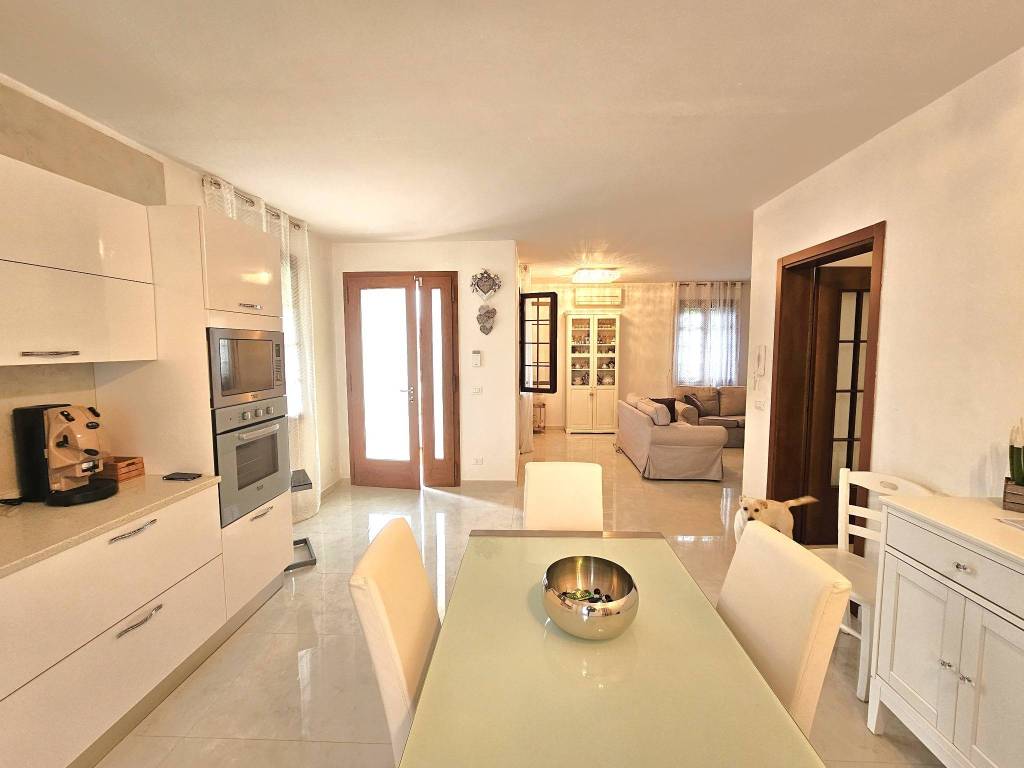 casa indipendente in vendita a Paese