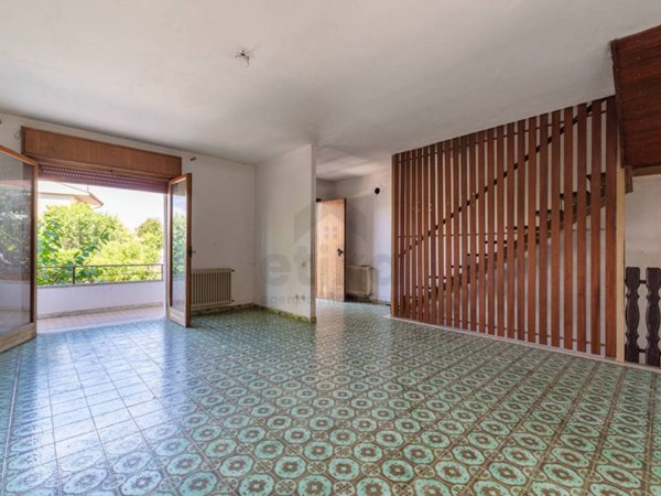 casa indipendente in vendita a Paese in zona Padernello