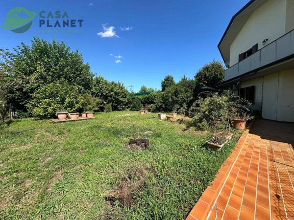 appartamento in vendita a Paese in zona Castagnole