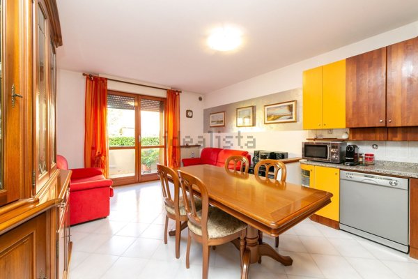 appartamento in vendita a Paese in zona Castagnole