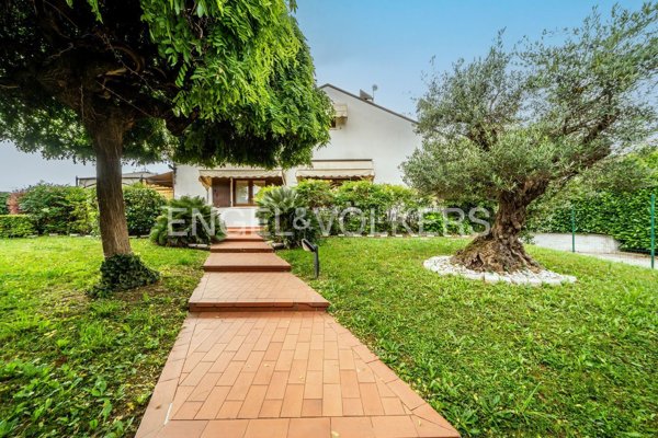 casa indipendente in vendita a Paese in zona Castagnole