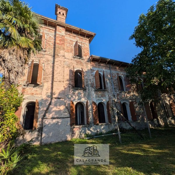 casa indipendente in vendita a Paese