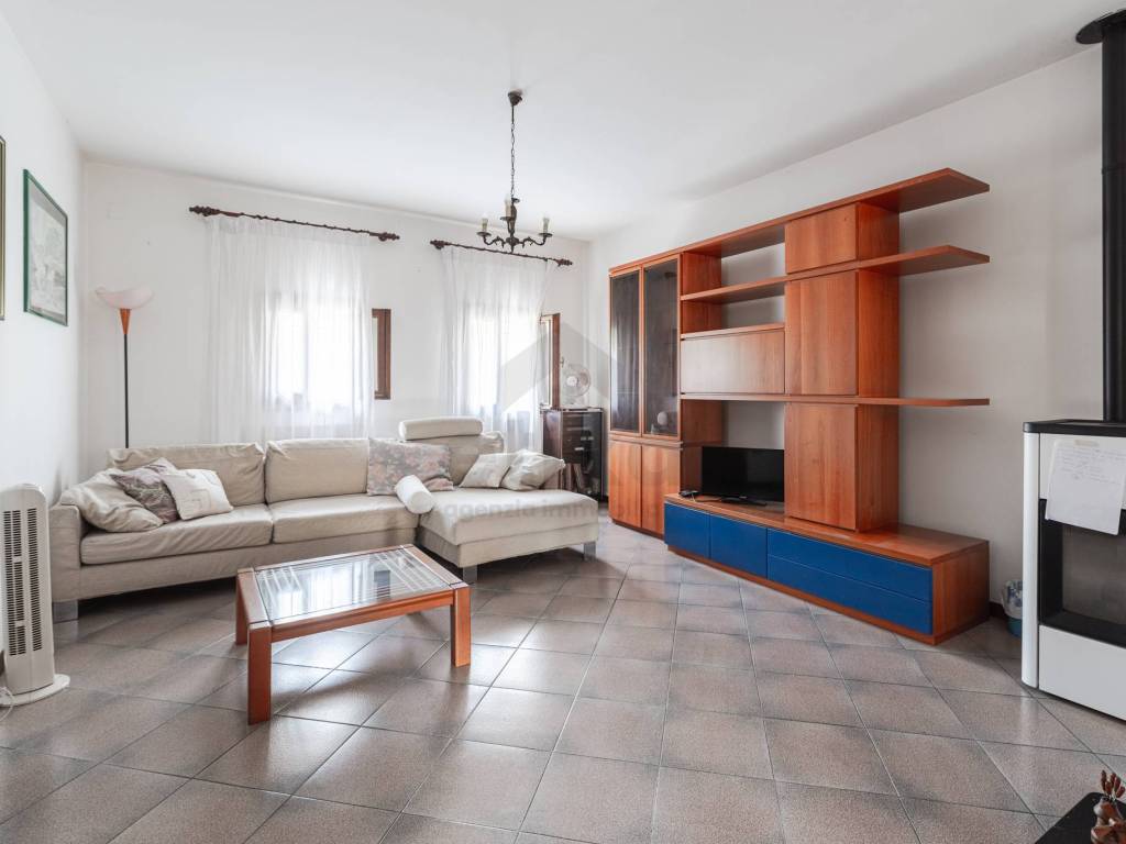 casa indipendente in vendita a Paese