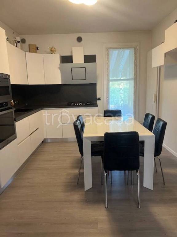 casa indipendente in vendita a Paese