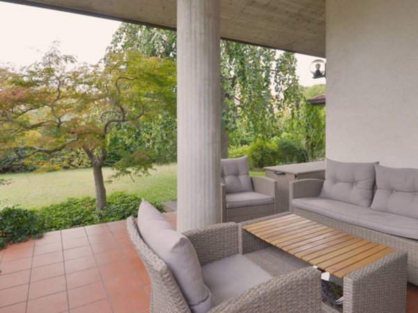 casa indipendente in vendita a Paese in zona Castagnole