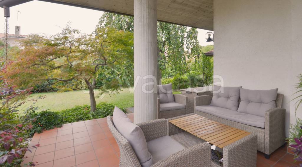 casa indipendente in vendita a Paese in zona Castagnole