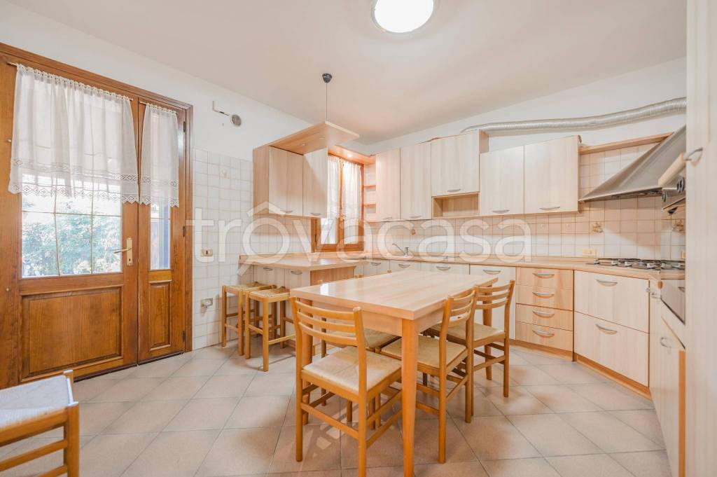 casa indipendente in vendita a Paese