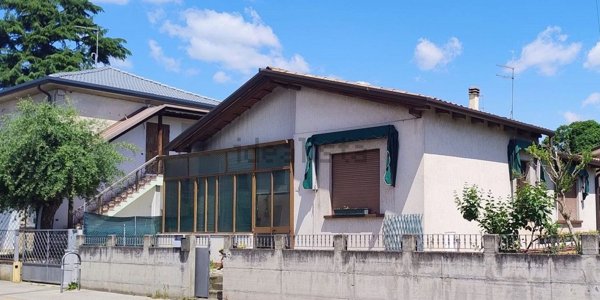 casa indipendente in vendita a Paese