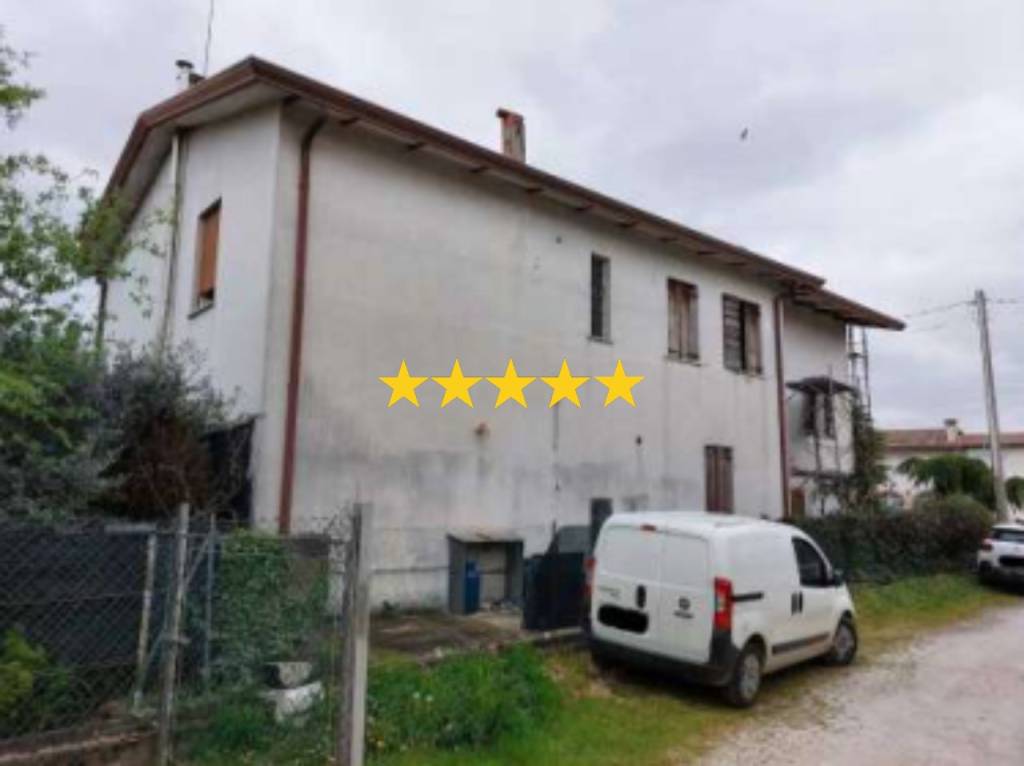 appartamento in vendita a Paese in zona Postioma