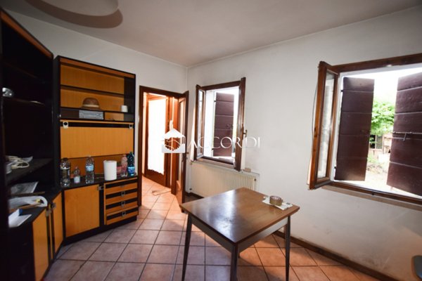 casale in vendita a Paese