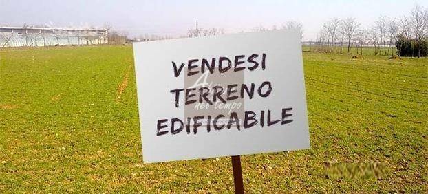 terreno edificabile in vendita a Paese in zona Castagnole