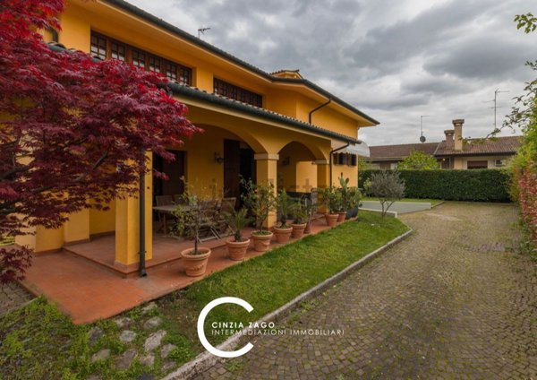 casa indipendente in vendita a Paese