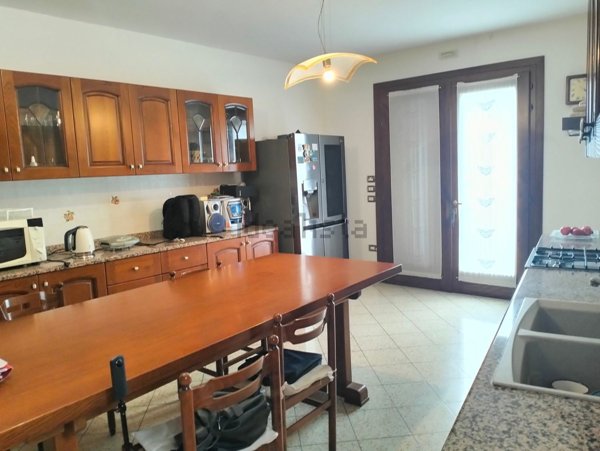 casa indipendente in vendita a Paese in zona Postioma