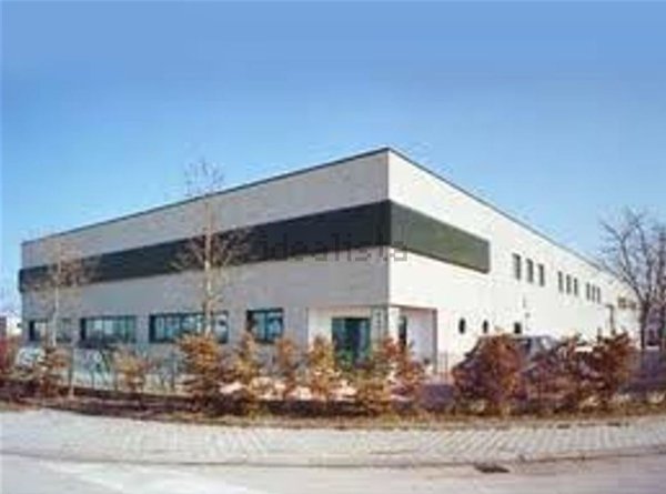 capannone in vendita a Paese