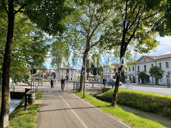 casa indipendente in vendita a Paese in zona Postioma