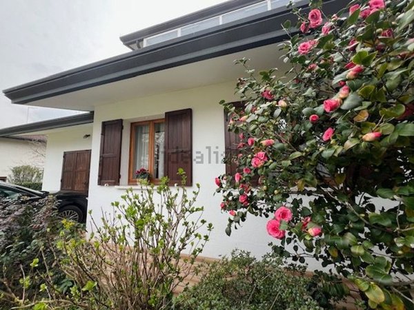 casa indipendente in vendita a Paese