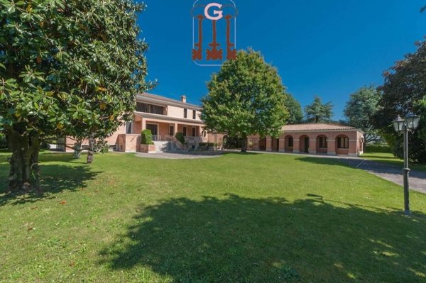 casa indipendente in vendita a Paese